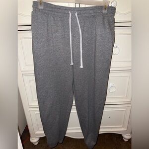 Women’s gray joggers pants